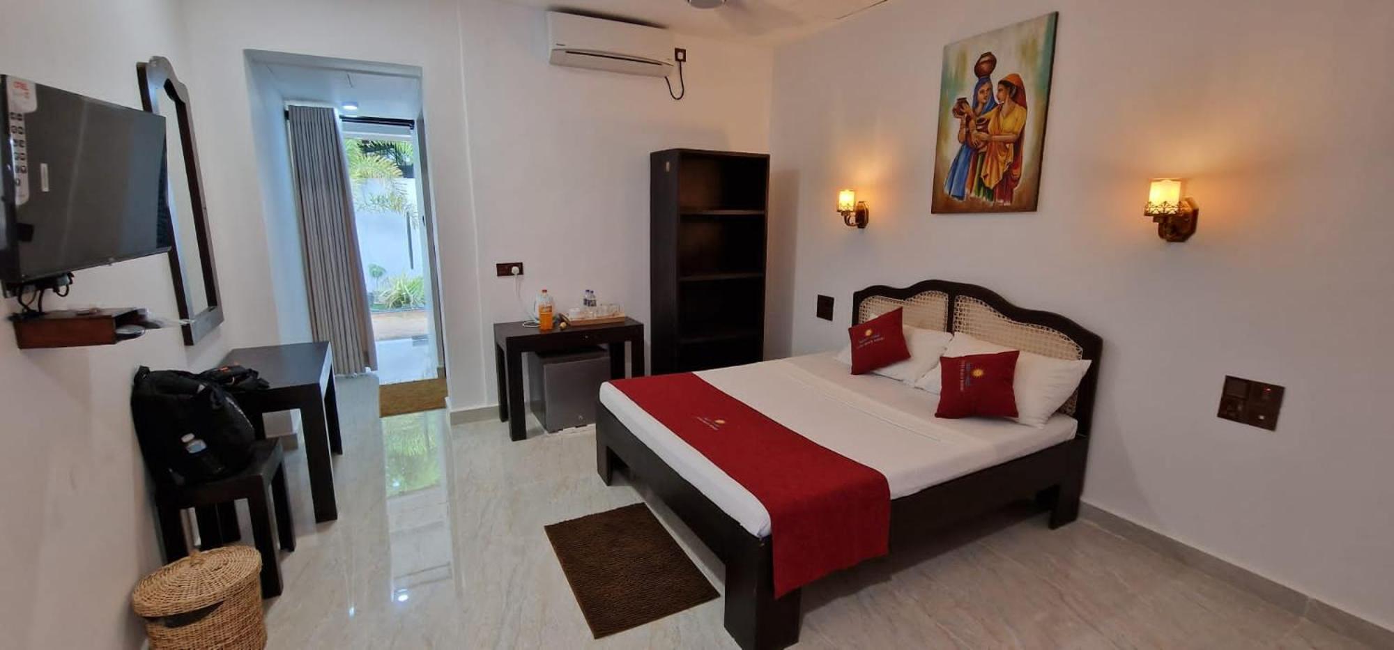 Lucky Beach Resort Trincomalee Exterior photo