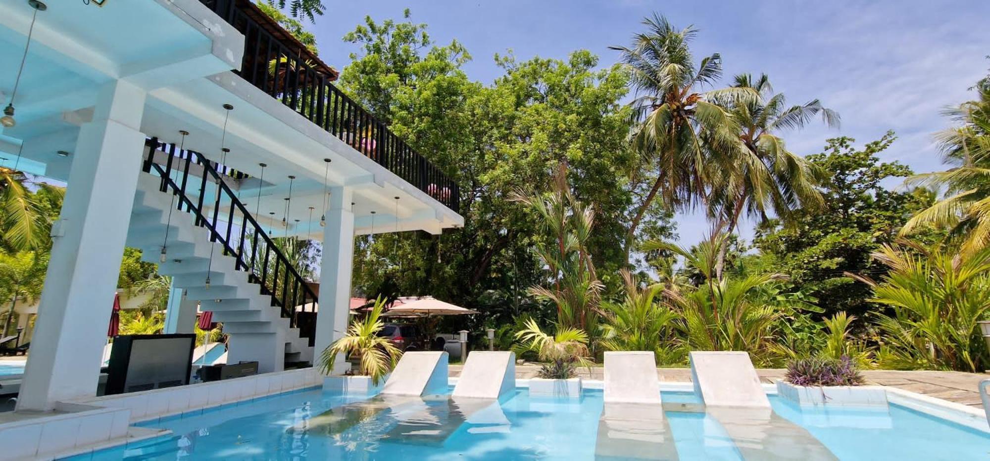 Lucky Beach Resort Trincomalee Exterior photo